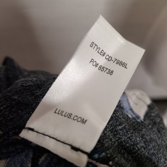 Lulu's Midnight Flower Black Floral Print Wrap Dress Size XS - Picture 8 of 12